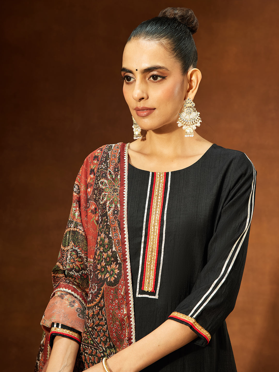 Ninnique Women's Black Silk Blend Embellished Straight Kurta Set