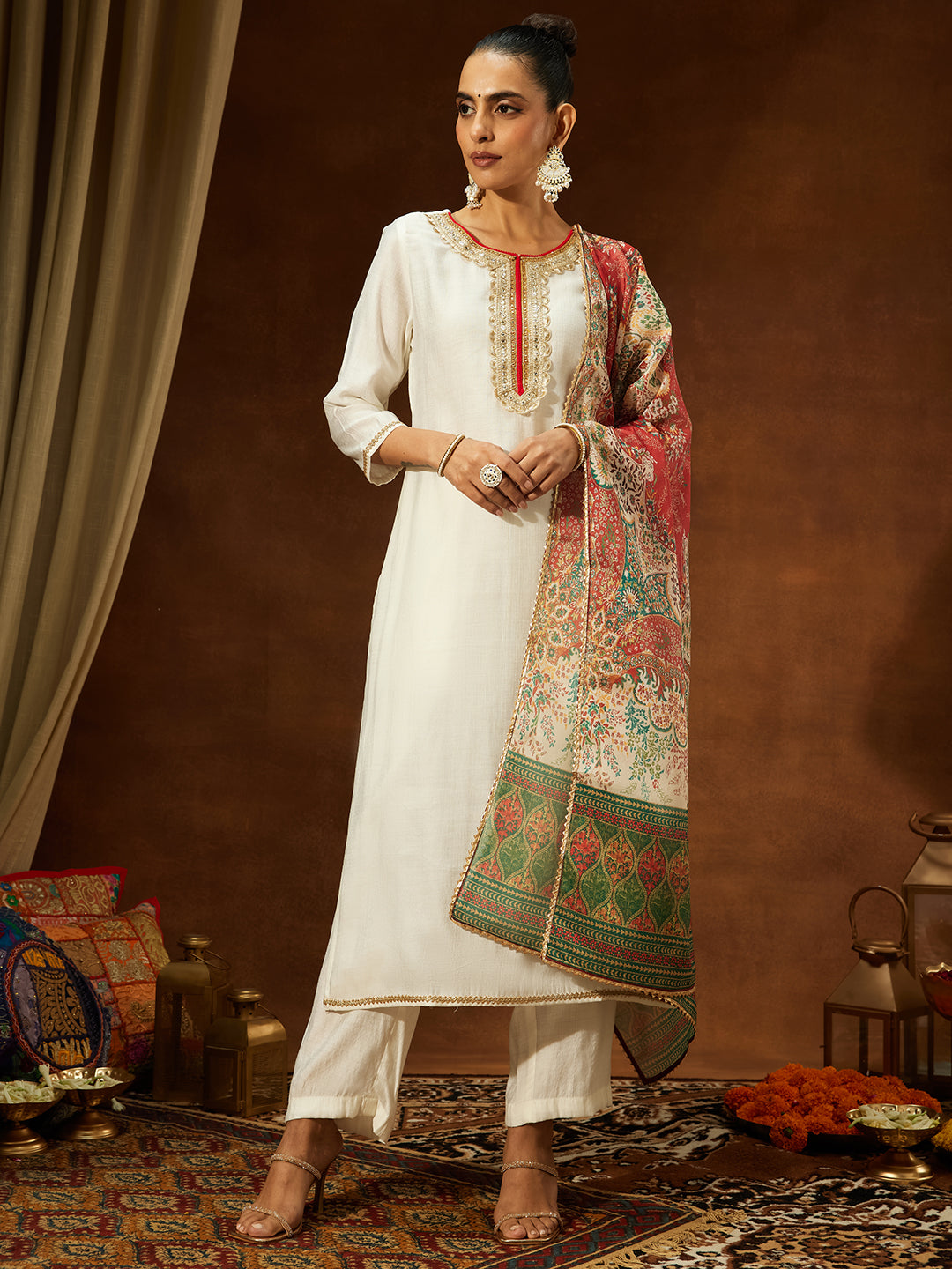 Ninnique Women's Off White Silk Blend Embellished Straight Kurta Set