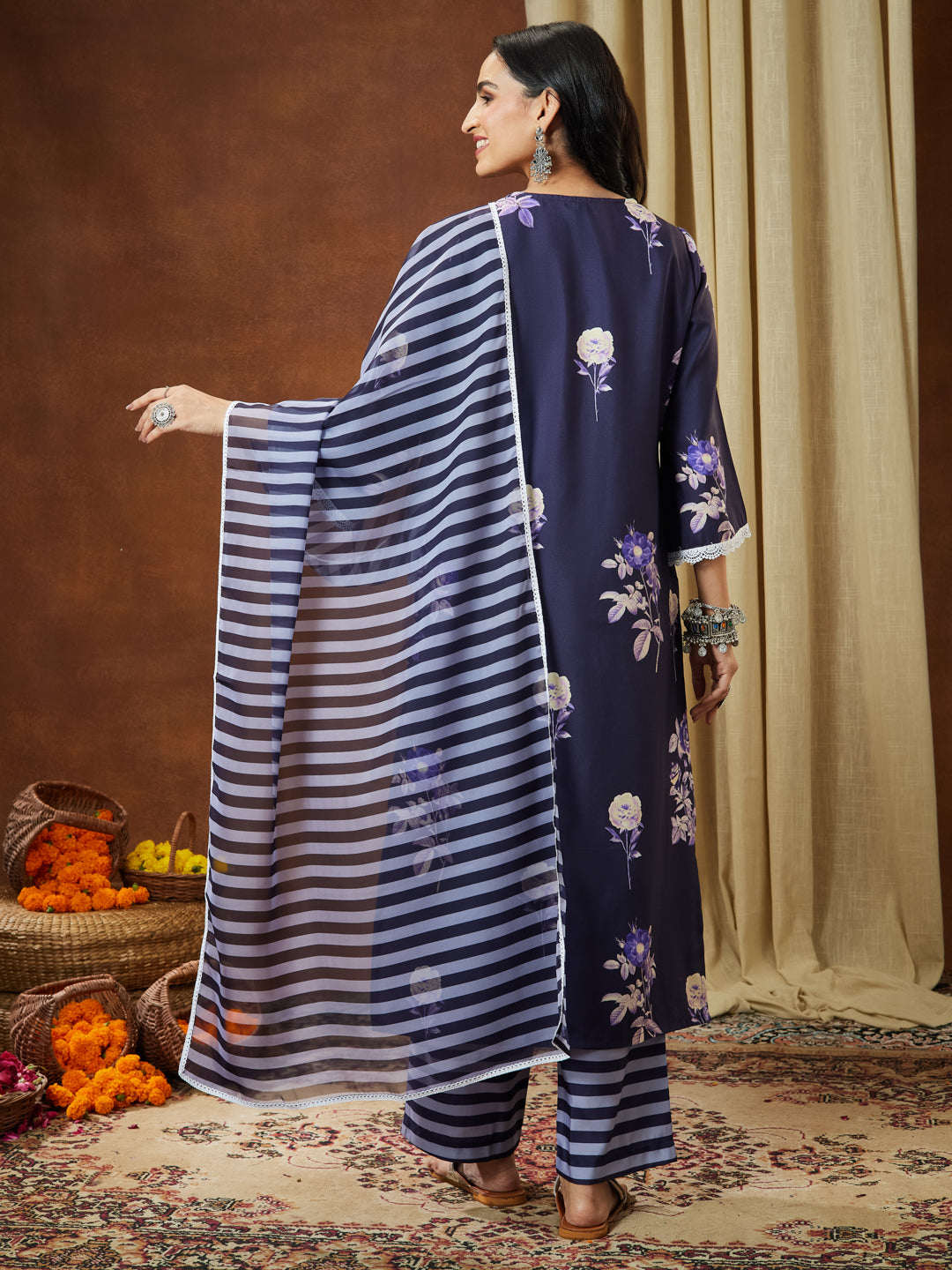 Ninnique Women's Purple Cotton Blend Floral Printed Straight Kurta Set