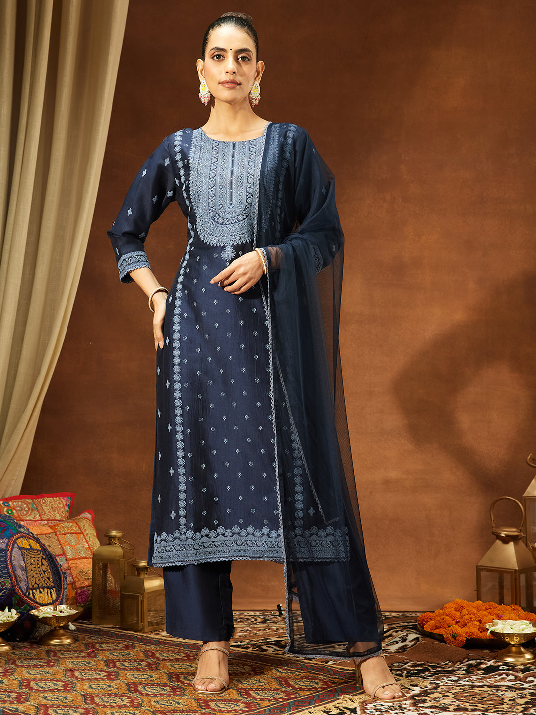 Ninnique Women's Navy Blue Silk Blend Ethnic Printed Straight Kurta Set