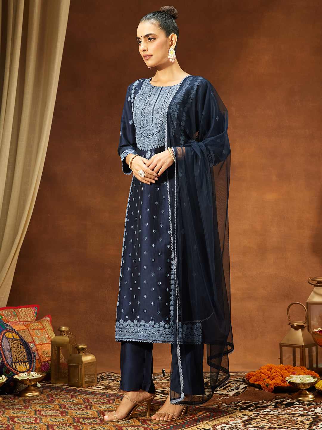 Ninnique Women's Navy Blue Silk Blend Ethnic Printed Straight Kurta Set
