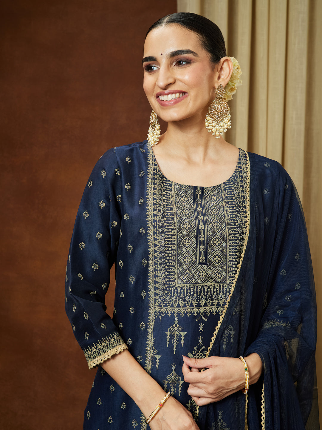 Ninnique Women's Navy Blue Silk Blend Ethnic Printed Straight Kurta Set
