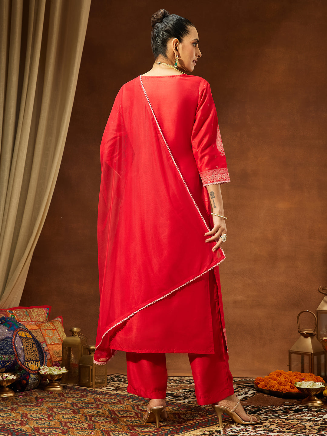 Ninnique Women's Red Silk Blend Ethnic Printed Straight Kurta Set