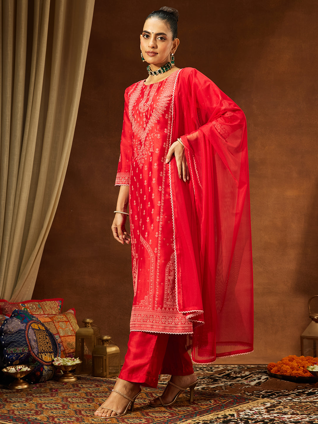Ninnique Women's Red Silk Blend Ethnic Printed Straight Kurta Set