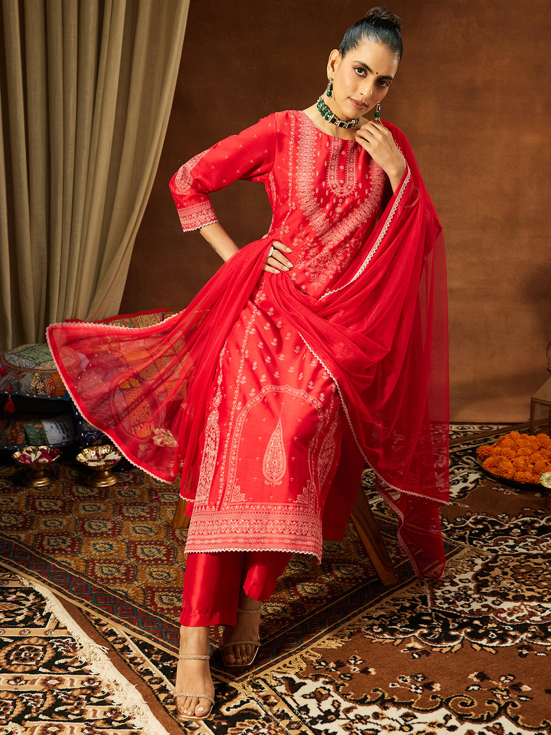 Ninnique Women's Red Silk Blend Ethnic Printed Straight Kurta Set