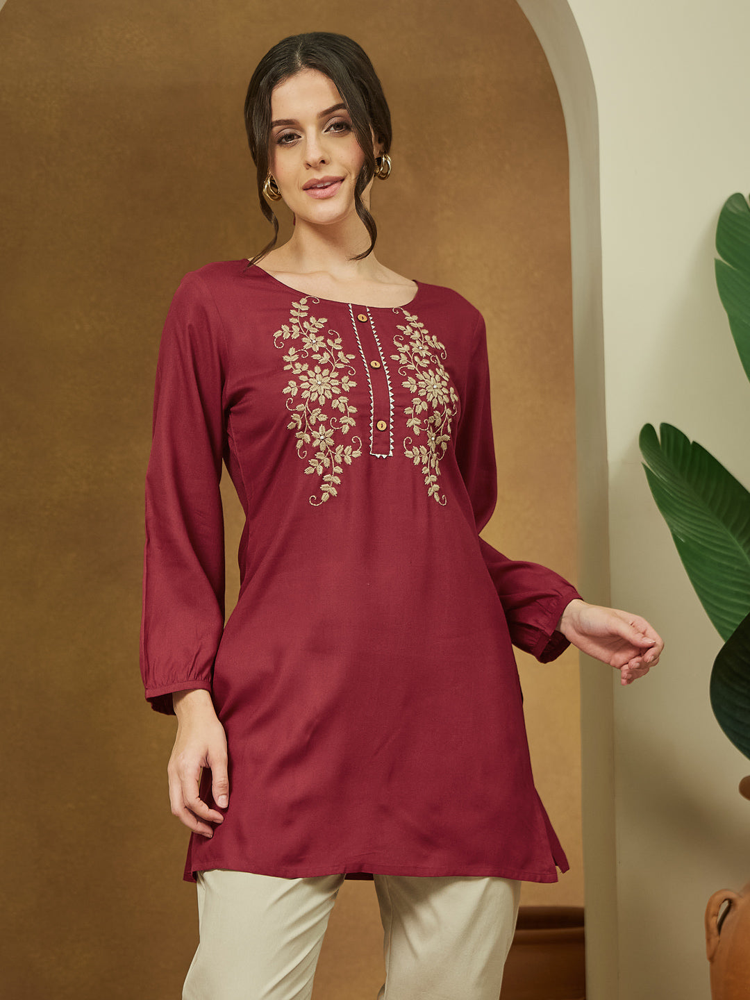 Ninnique Women's Maroon Rayon Embroidered Straight Short Kurti