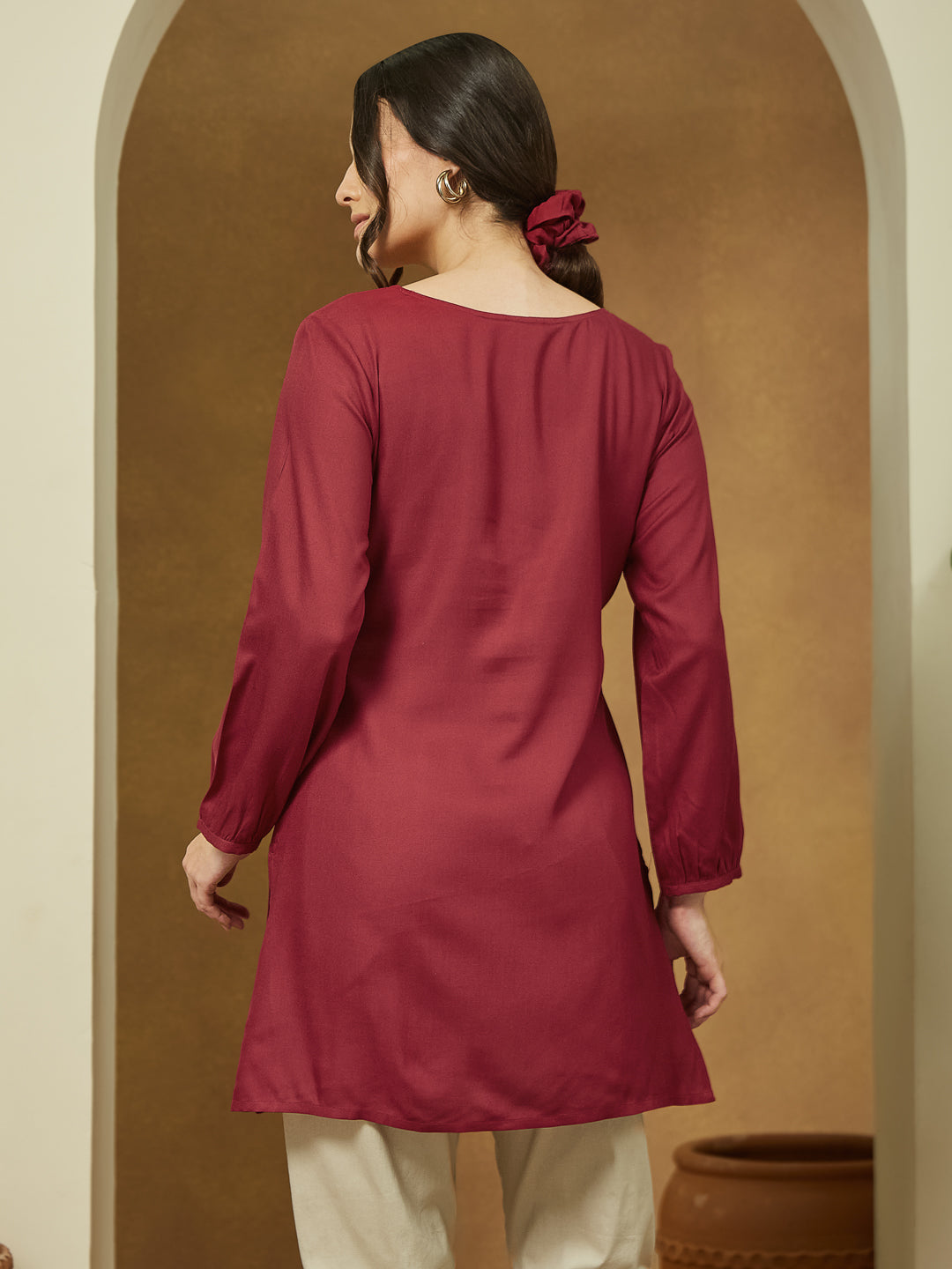 Ninnique Women's Maroon Rayon Embroidered Straight Short Kurti