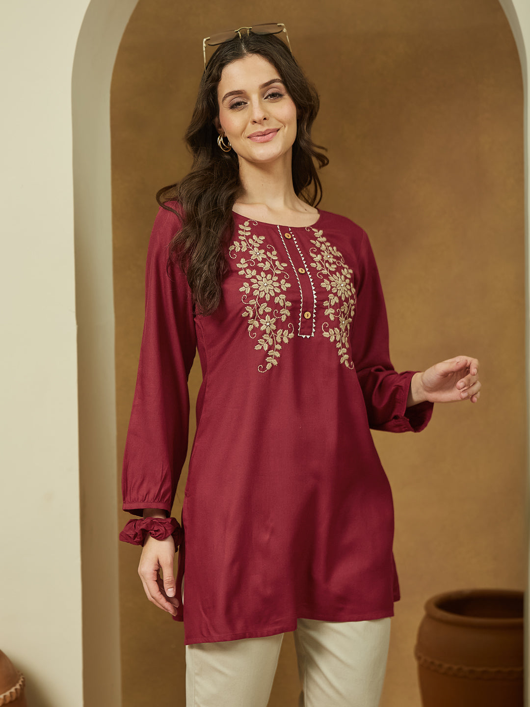 Ninnique Women's Maroon Rayon Embroidered Straight Short Kurti