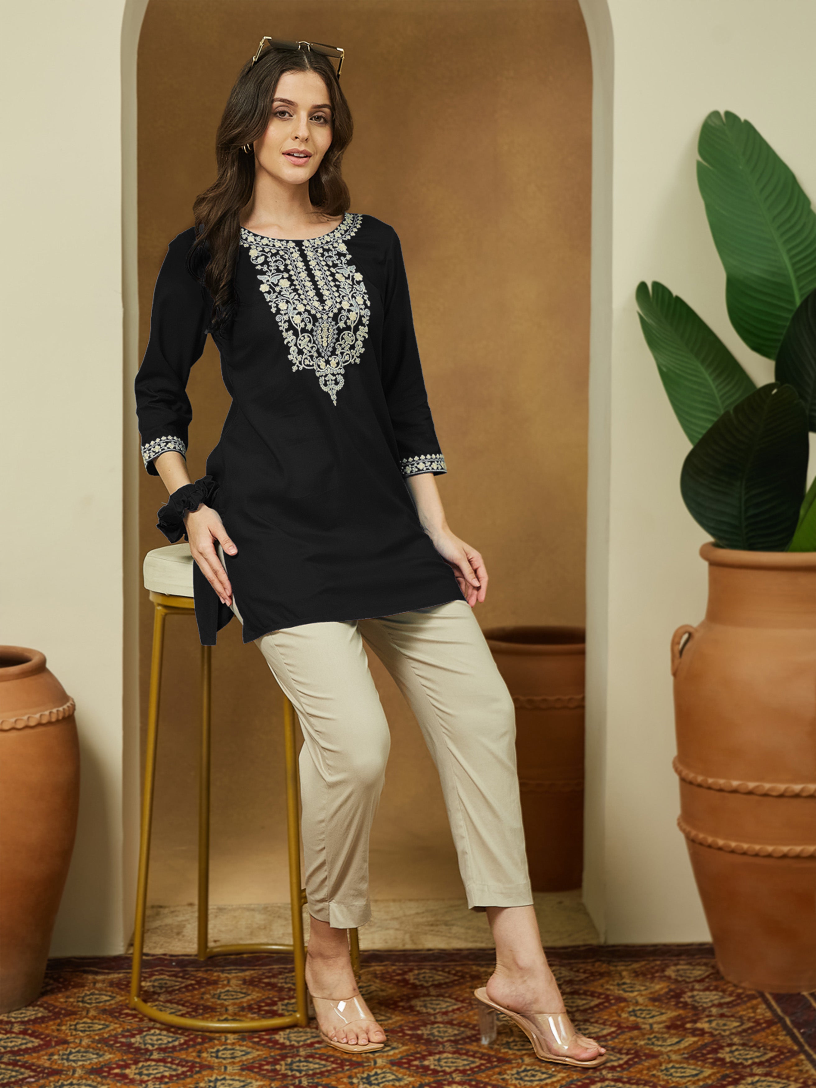 Ninnique Women's Black Rayon Embroidered Straight Short Kurti