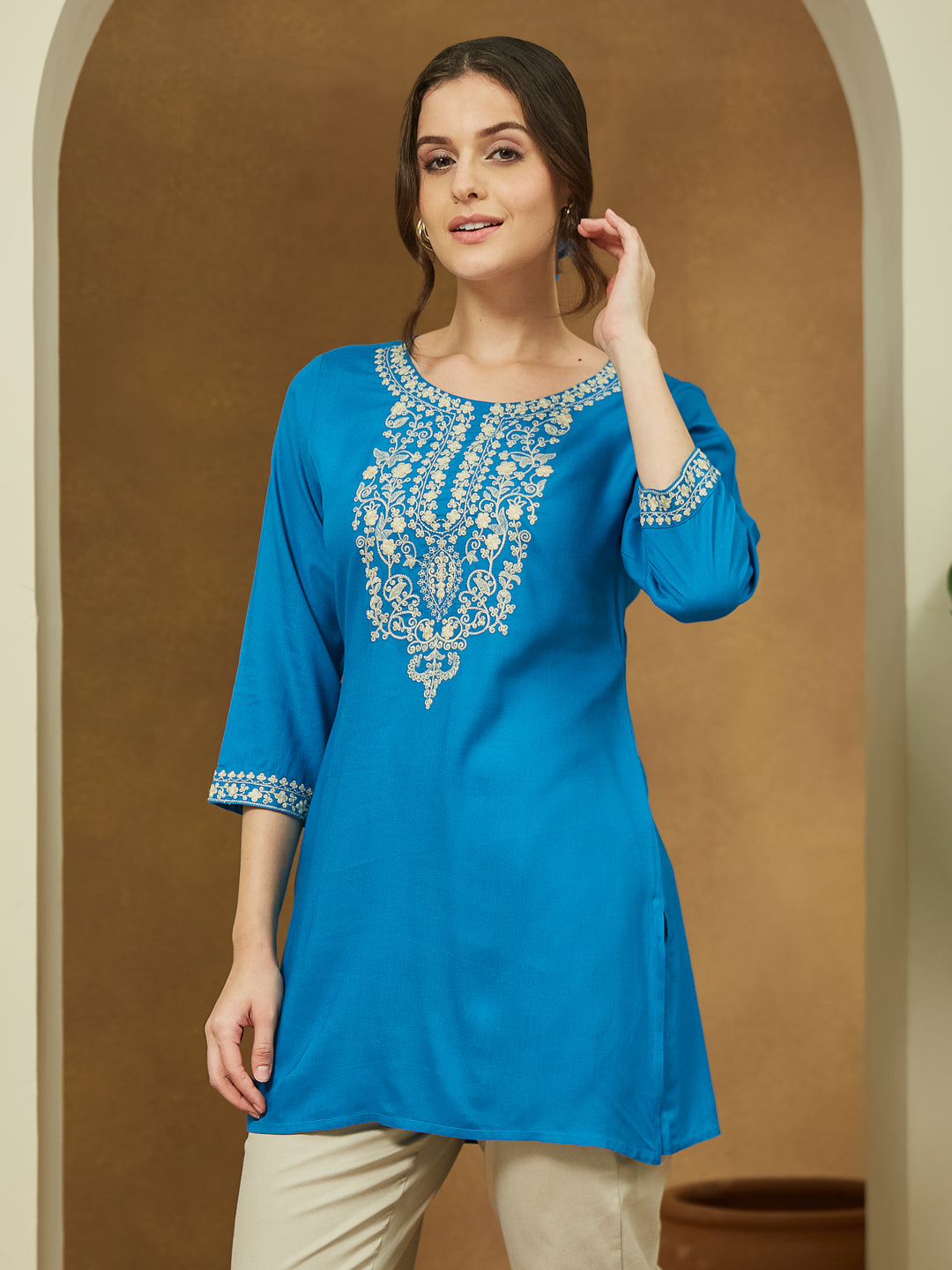 Ninnique Women's Blue Rayon Embroidered Straight Short Kurti