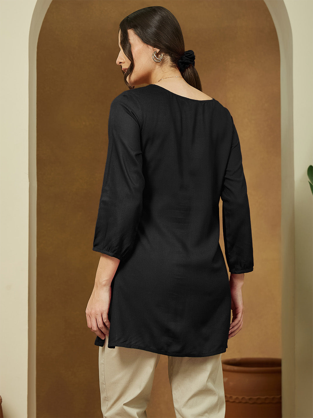 Ninnique Women's Black Rayon Embroidered Straight Short Kurti