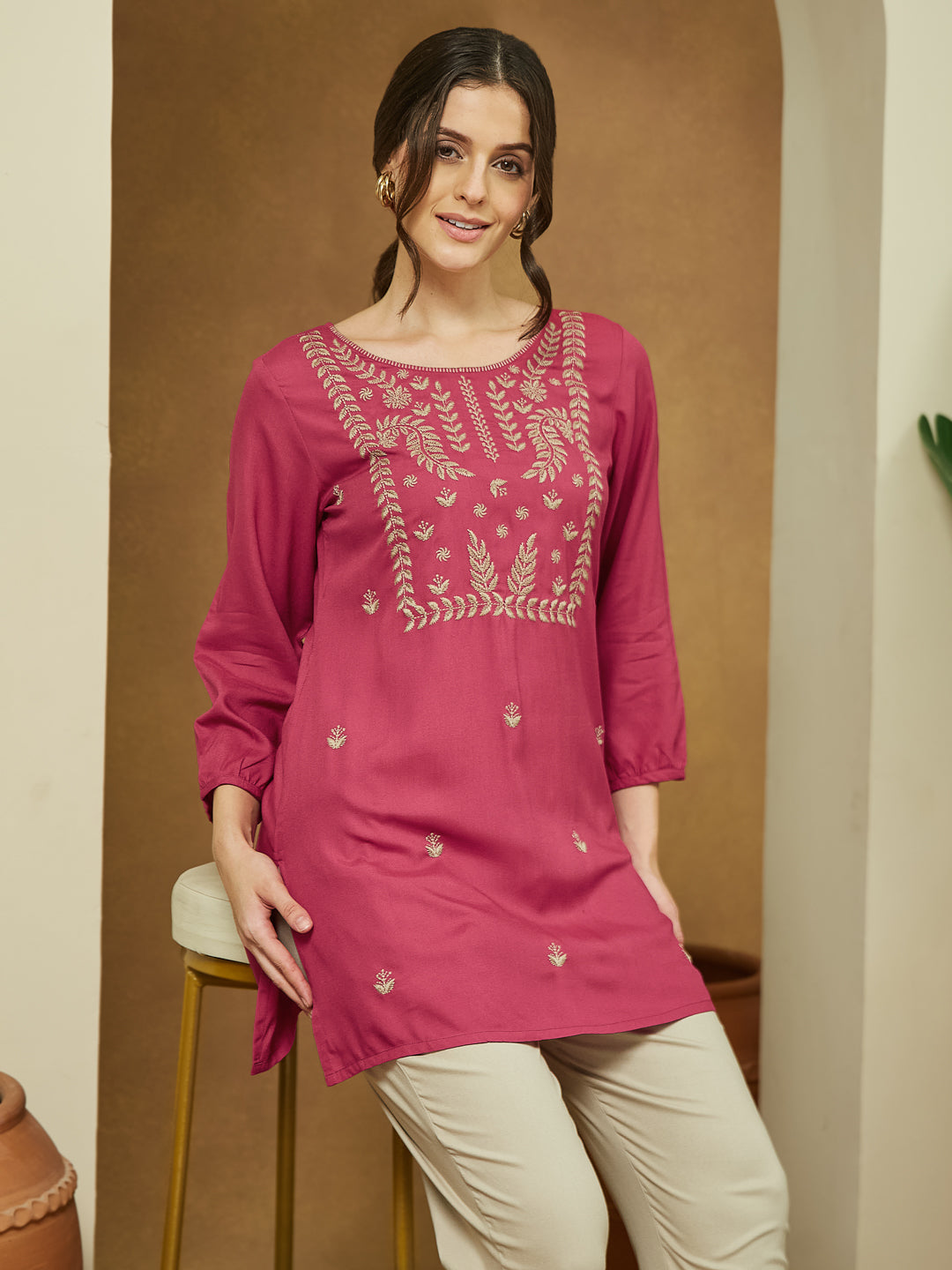 Ninnique Women's Magenta Pink Rayon Embroidered Straight Short Kurti