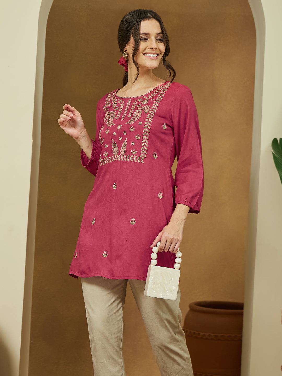 Ninnique Women's Magenta Pink Rayon Embroidered Straight Short Kurti