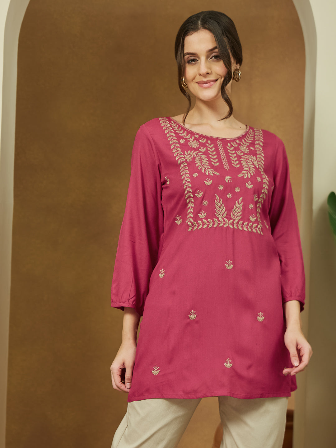 Ninnique Women's Magenta Pink Rayon Embroidered Straight Short Kurti