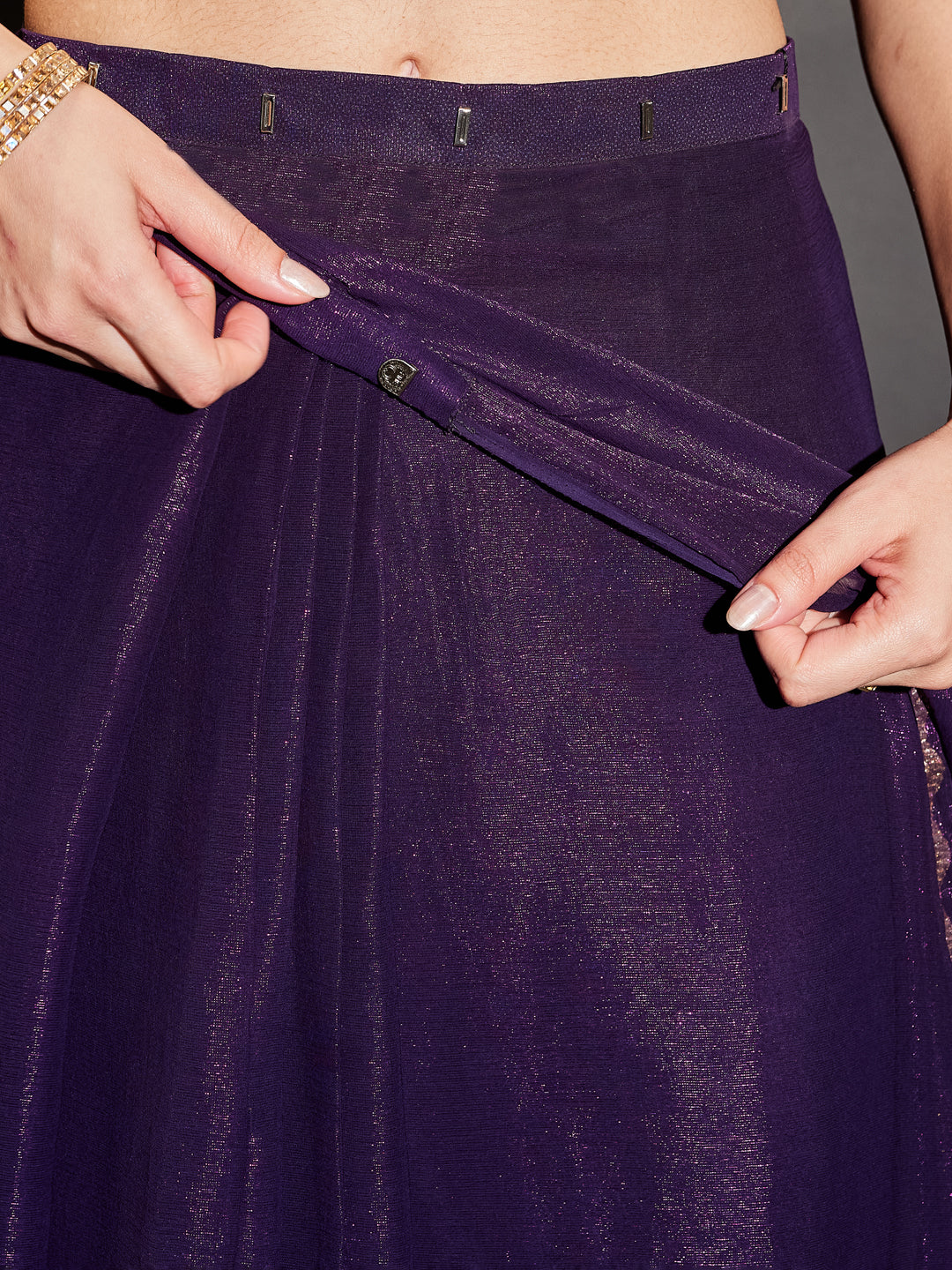 Ninnique Women's Purple Silk Blend Ready To Wear Embellished Shimmer Saree with Unstitched Blouse