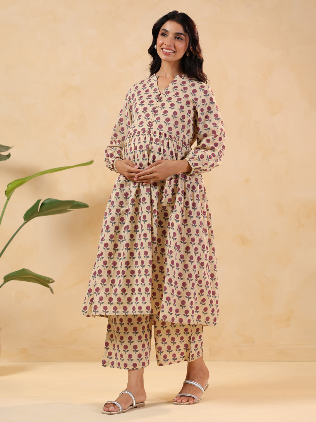 Ninnique Women's Cream Pure Cotton Floral Printed A-line Maternity Kurta Pant Set