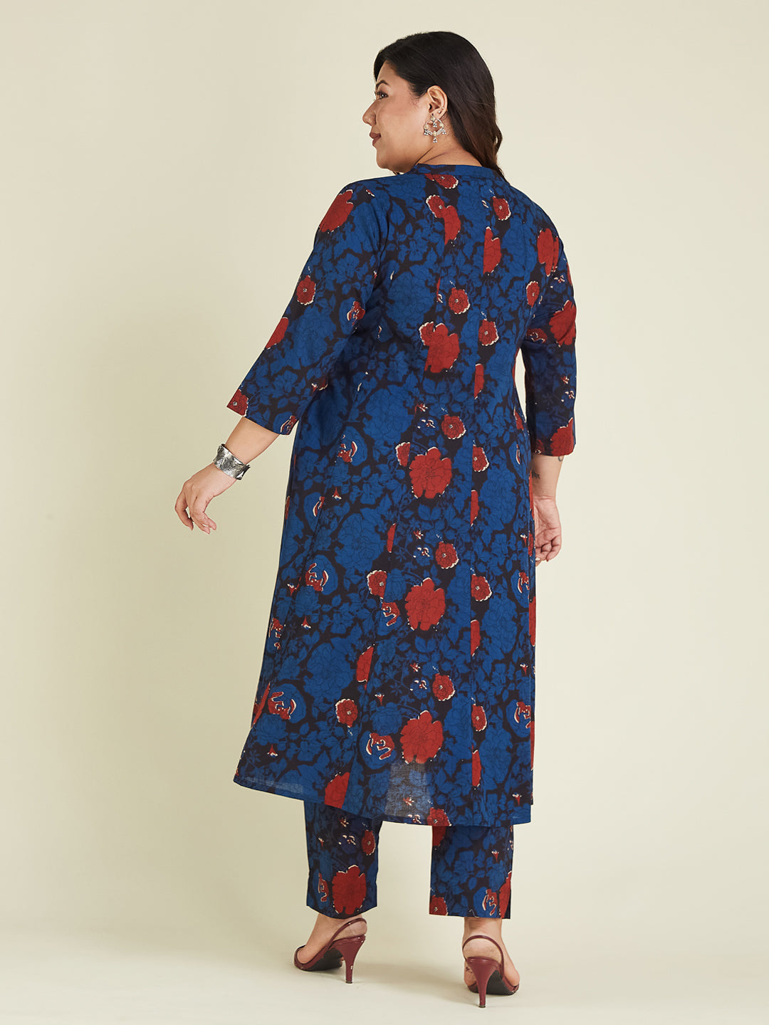 Ninnique Women's Plus Size Navy Blue Pure Cotton Floral Printed A-line Kurta Pant Set