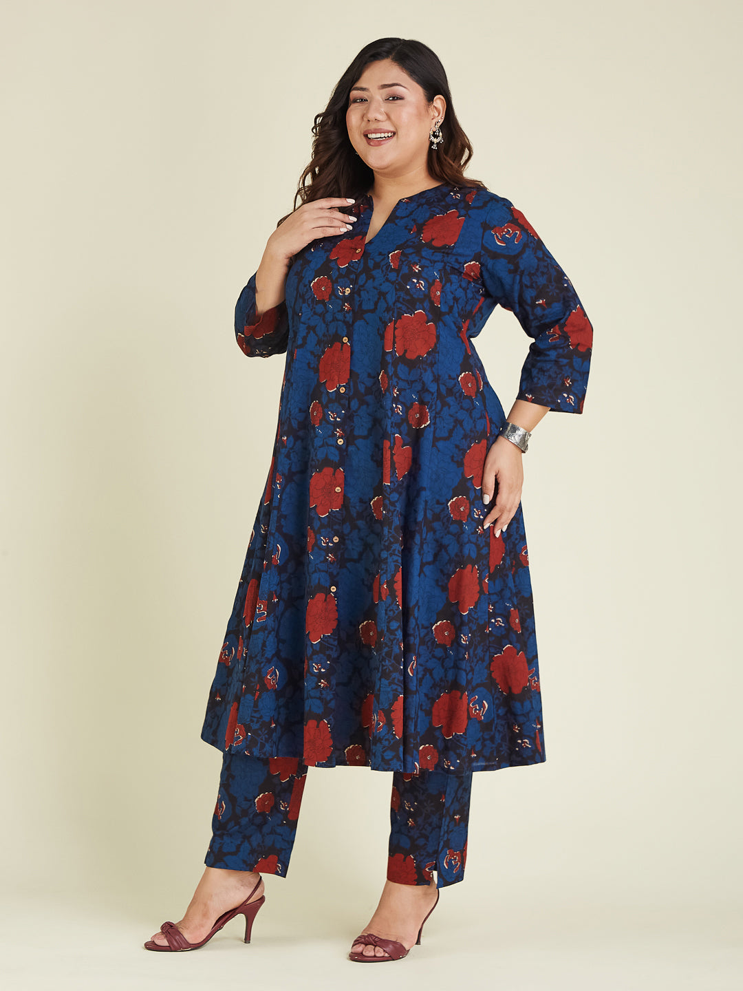 Ninnique Women's Plus Size Navy Blue Pure Cotton Floral Printed A-line Kurta Pant Set