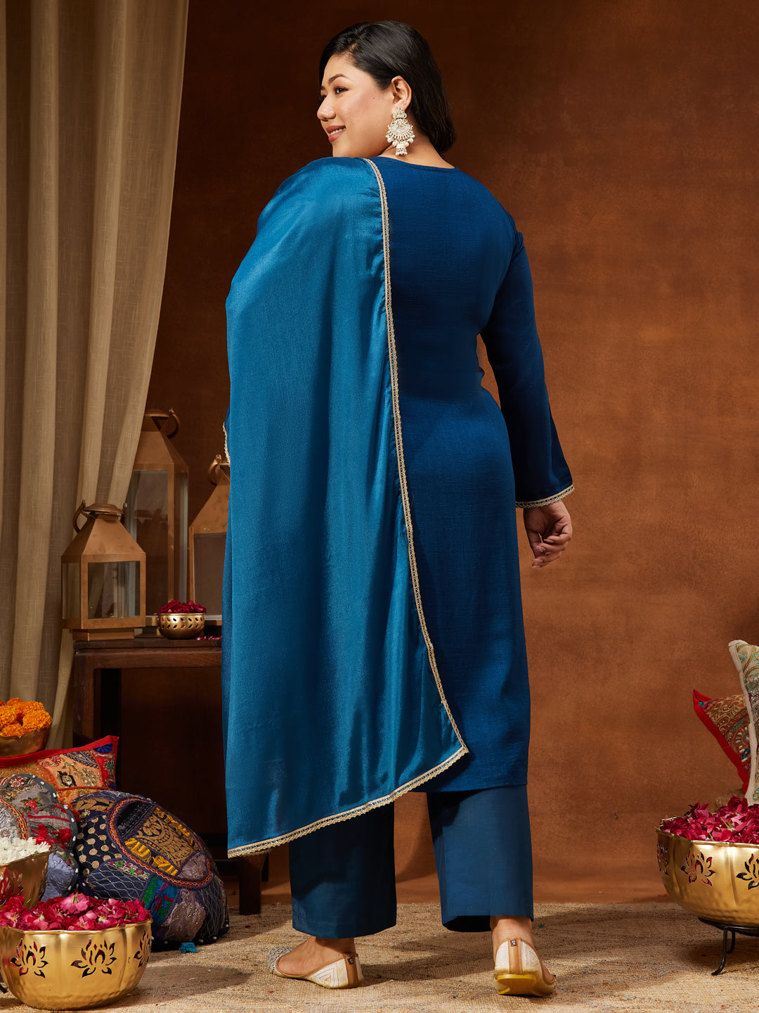Ninnique Women's Plus Size Teal Blue Silk Blend Zari Embroidered Straight Kurta Set