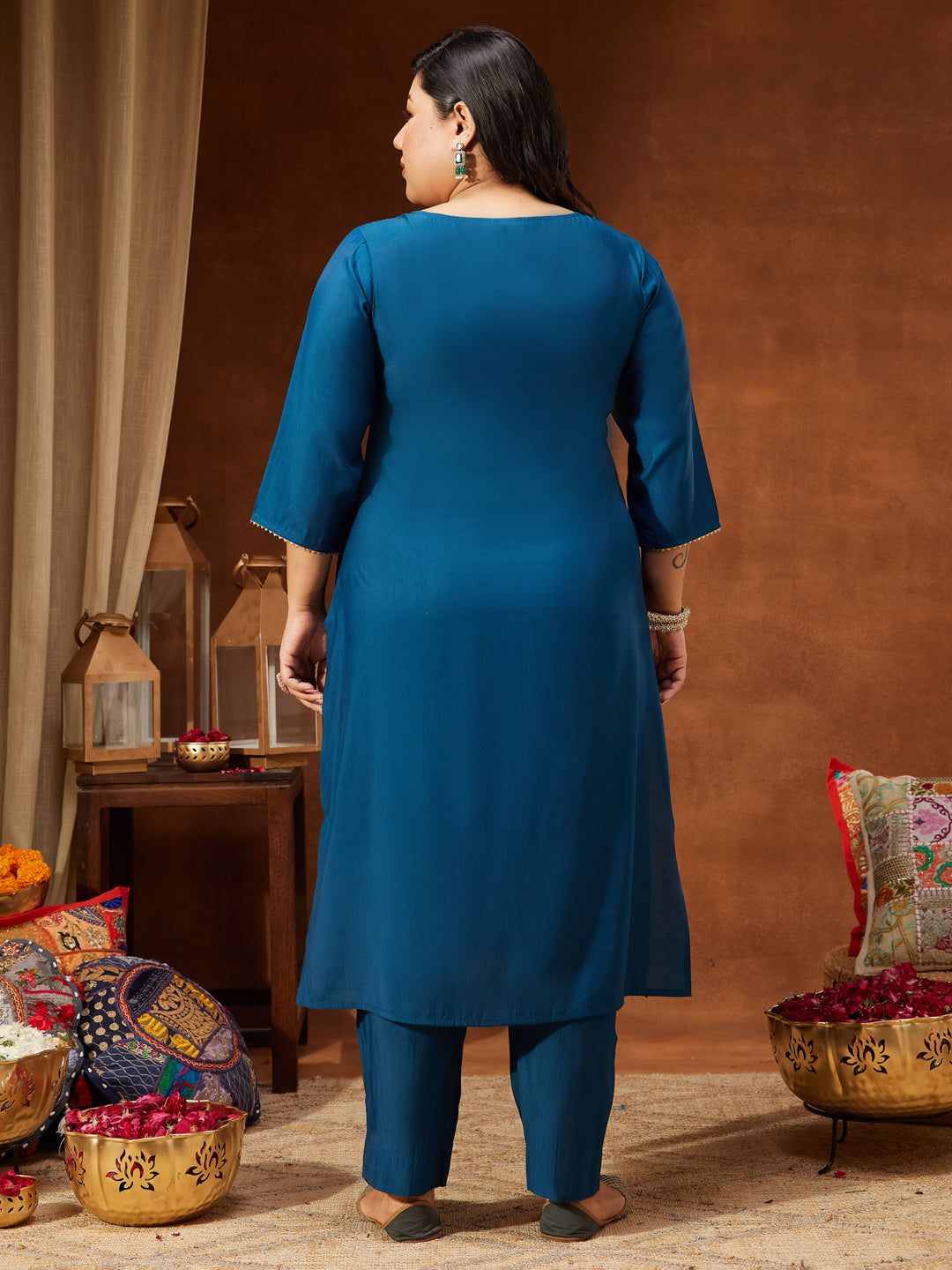 Ninnique Women's Plus Size Teal Chanderi Silk Embroidered Straight Kurta Set