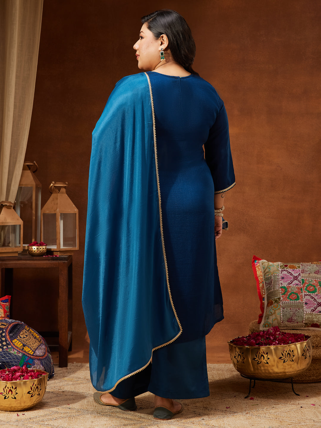 Ninnique Women's Plus Size Teal Blue Silk Blend Zari Embroidered Straight Kurta Set